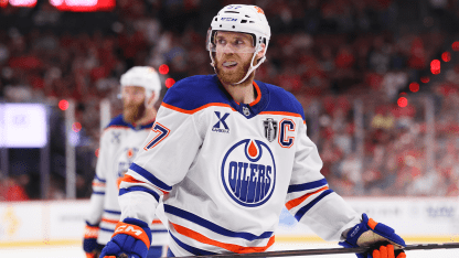 Prochain contrat : Connor McDavid laisse planer le doute
